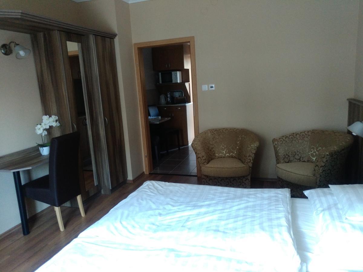 Siesta Club Apartman Harkány Eksteriør bilde