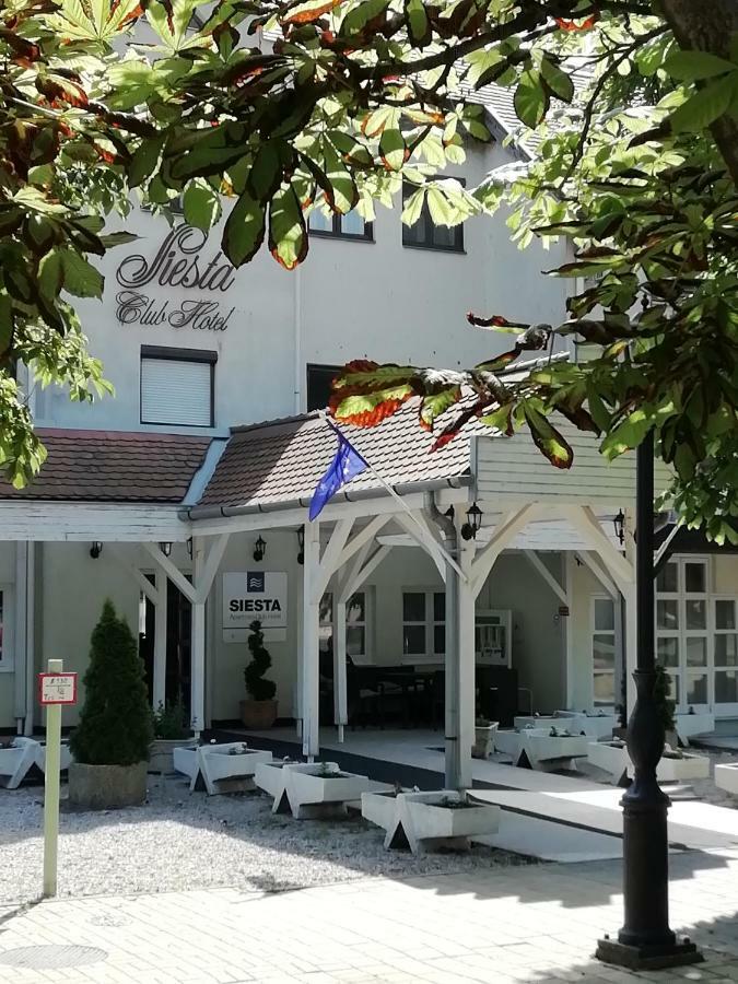 Siesta Club Apartman Harkány Eksteriør bilde